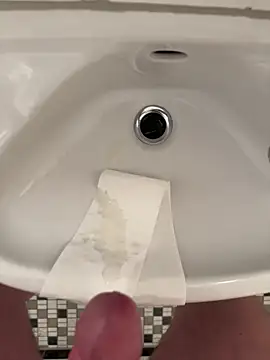 Snapshot of Adis1984Ger chatting on 02.17.25 Adis1984Ger online show from 02.17.25