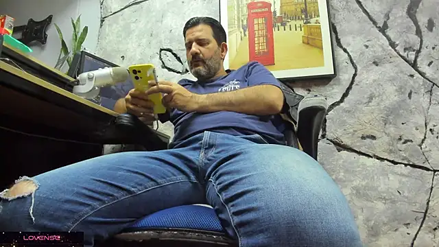 Maxi TheBigDaddy online show from 11.25.25