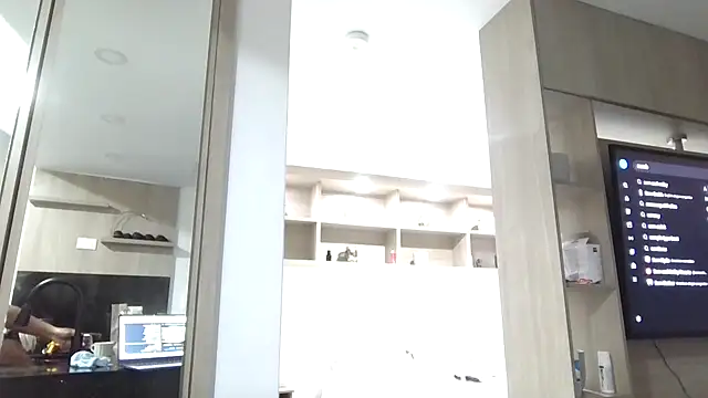 megan-hotxx online show from 10.11.25