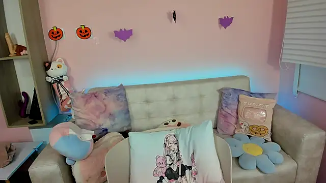 tinysara online show from 10.24.25