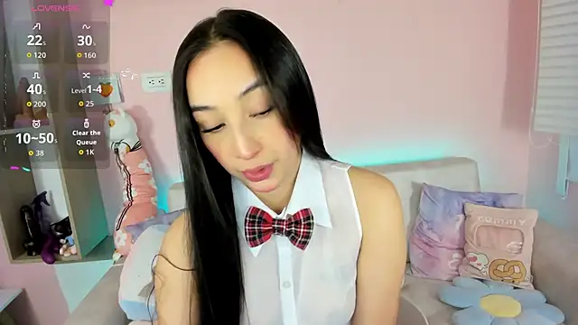 tinysara online show from 12.04.25