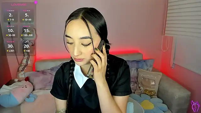 tinysara online show from 03.06.26