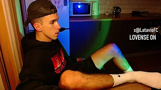 Snapshot of Midnighter_ chatting on 09.25.25 Midnighter  online show from 09.25.25