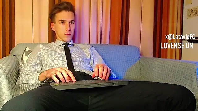 Midnighter  online show from 11.28.25