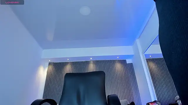 charlottewhitte online show from 01.07.26