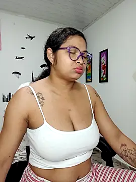 chalohott online show from 11.04.25