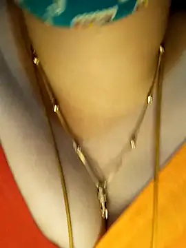 Snapshot of tuttifrutti17 chatting on 12.14.24 tuttifrutti17 online show from 12.14.24