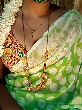 Snapshot of tuttifrutti17 chatting on 01.29.25 tuttifrutti17 online show from 01.29.25