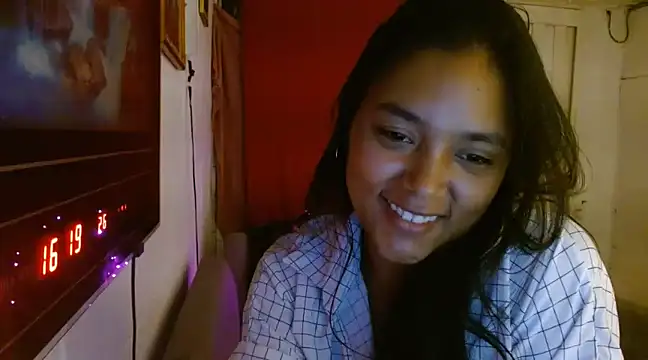 Snapshot of Chiara_petterson chatting on 12.05.24 Chiara petterson online show from 12.05.24