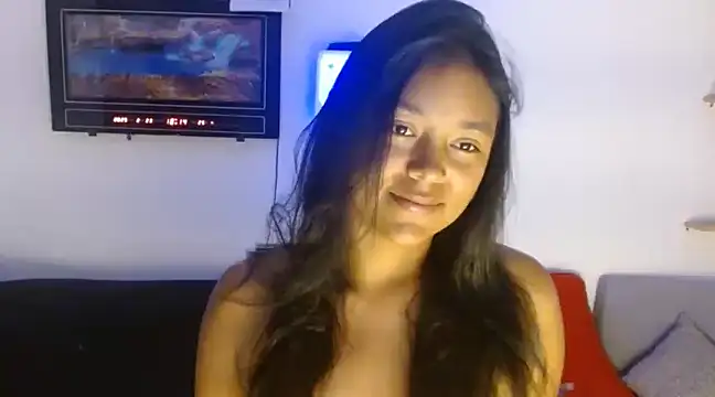 Snapshot of Chiara_petterson chatting on 02.23.25 Chiara petterson online show from 02.23.25