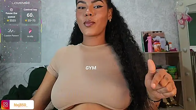 HOTBLACKANDWHITE2 online show from 02.08.26