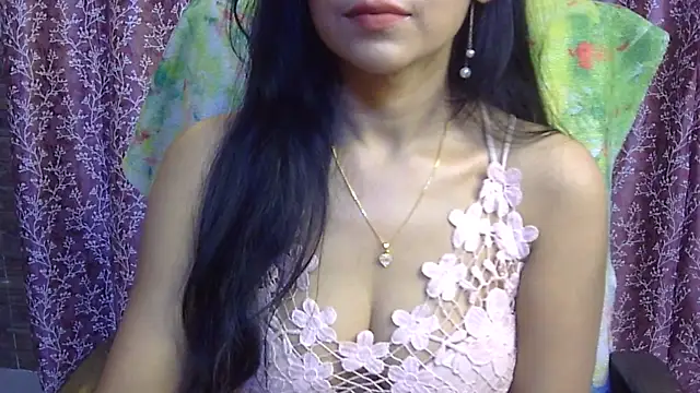 Snapshot of iam-moni2 chatting on 03.04.25 iam-moni2 online show from 03.04.25