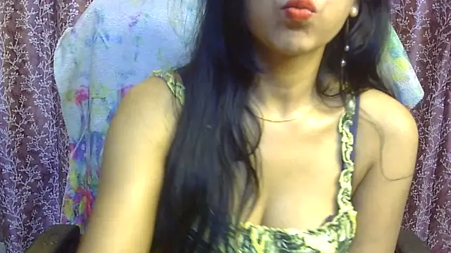 Snapshot of iam-moni2 chatting on 03.07.25 iam-moni2 online show from 03.07.25