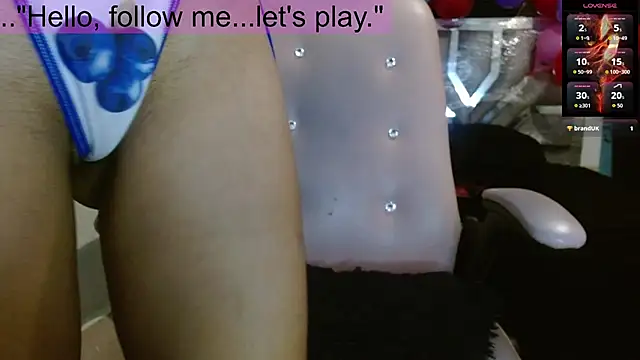 Snapshot of toxxxic_cams chatting on 10.01.25 toxxxic cams online show from 10.01.25