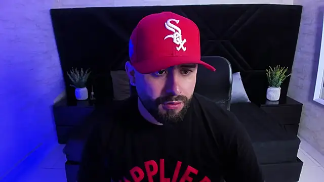 Snapshot of jhon_bear03 chatting on 06.25.26 jhon bear03 online show from 06.25.26