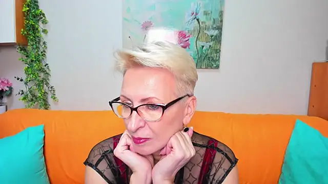 iamyourdream89 online show from 11.18.25