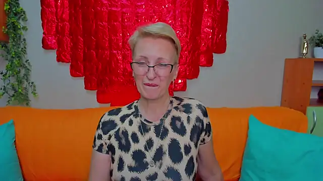 iamyourdream89 online show from 02.18.26