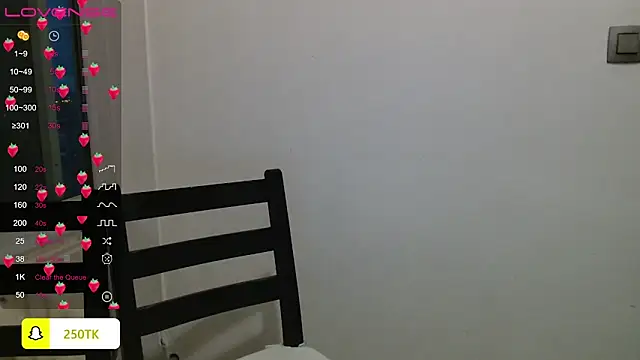 Snapshot of Thepanthera chatting on 01.12.25 Thepanthera online show from 01.12.25