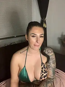 Mia-Bremer online show from 03.06.25