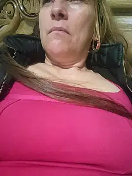 Snapshot of SeductionSilera chatting on 02.13.25 SeductionSilera online show from 02.13.25