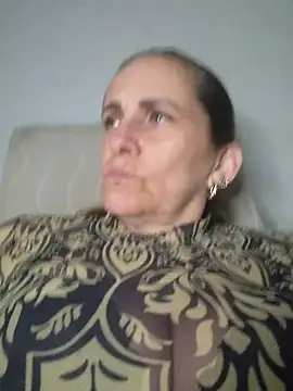 Snapshot of SeductionSilera chatting on 02.19.25 SeductionSilera online show from 02.19.25