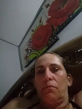 Snapshot of SeductionSilera chatting on 02.19.25 SeductionSilera online show from 02.19.25