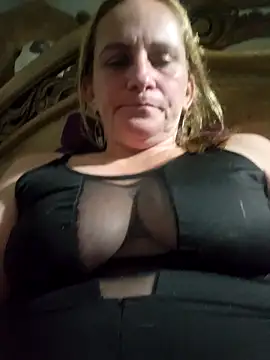 Snapshot of SeductionSilera chatting on 11.07.25 SeductionSilera online show from 11.07.25