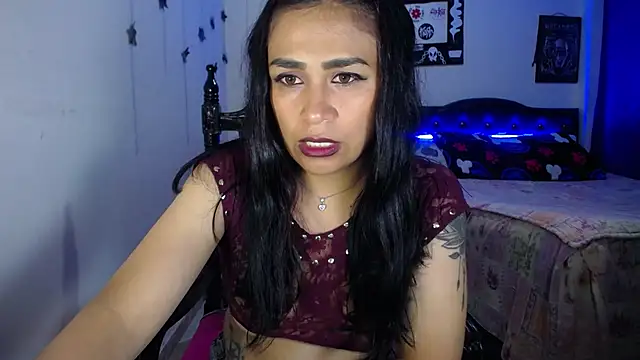 pinky violeta online show from 12.23.24