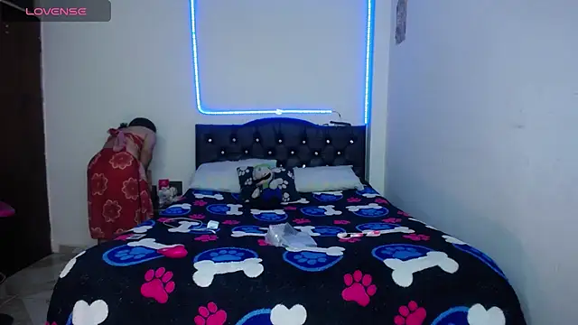 pinky violeta online show from 02.15.26