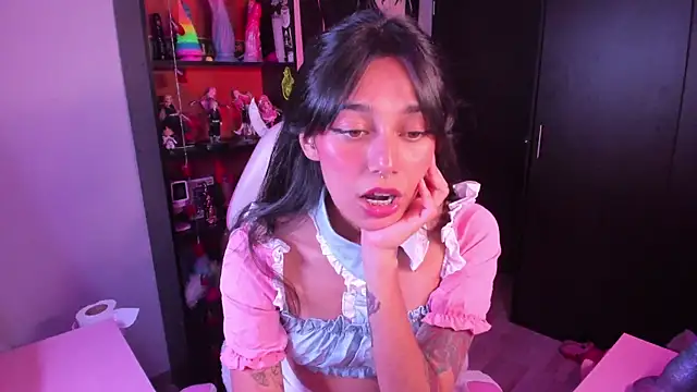 amber yull online show from 04.21.26