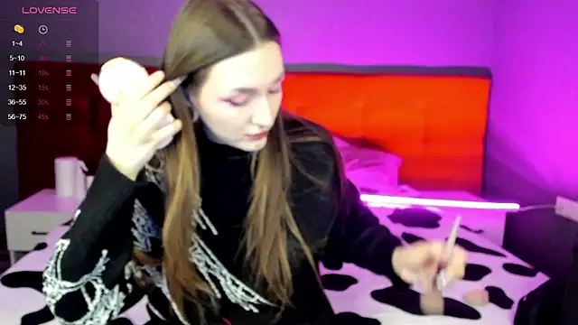 Snapshot of Pink_diablo chatting on 01.14.25 Pink diablo online show from 01.14.25