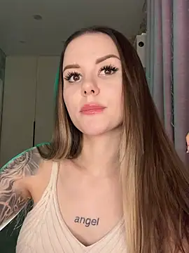 Alina Vibe Me online show from 02.25.26