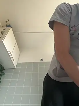 Toyjungee online show from 10.13.25