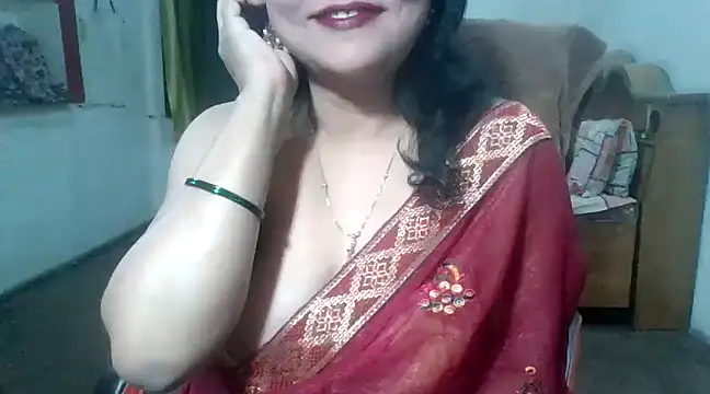Cute Mahi22 online show from 02.20.25