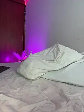 Snapshot of nicolette_sweet_ chatting on 03.10.25 nicolette sweet online show from 03.10.25