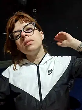 Snapshot of Carlafoxxx chatting on 09.24.25 Carlafoxxx online show from 09.24.25