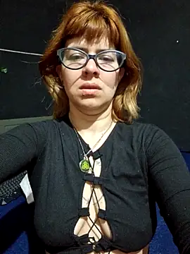 Snapshot of Carlafoxxx chatting on 09.30.25 Carlafoxxx online show from 09.30.25