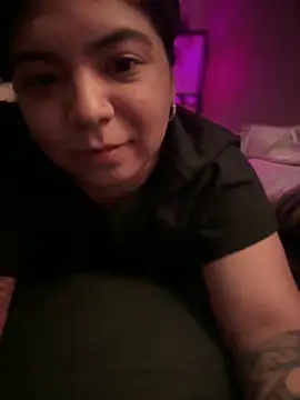 kimmiakiss22 online show from 02.14.25