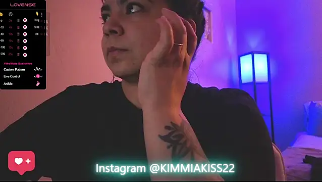kimmiakiss22 online show from 02.22.25
