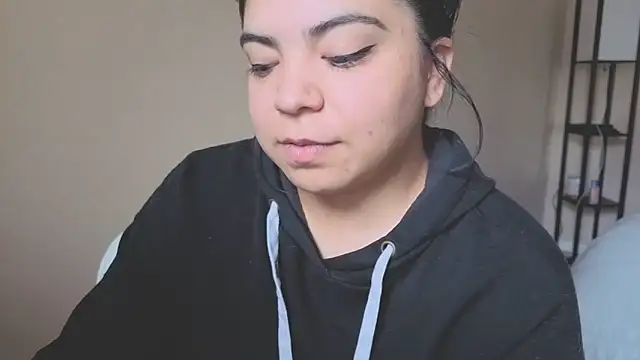 kimmiakiss22 online show from 03.05.25