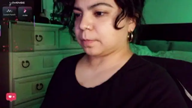 kimmiakiss22 online show from 01.12.26