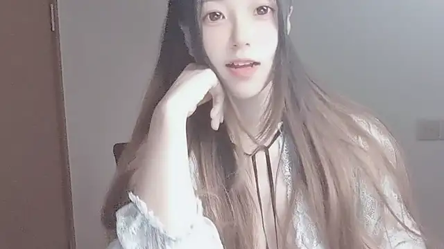 VaerySaenz online show from 10.06.25