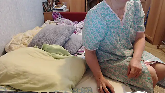 Snapshot of zarinafonliberman chatting on 02.01.25 zarinafonliberman online show from 02.01.25