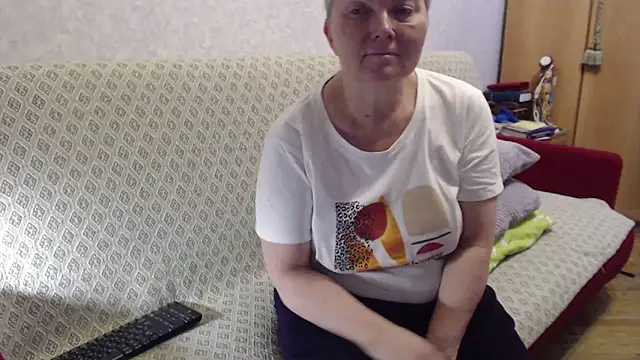 Snapshot of zarinafonliberman chatting on 09.27.25 zarinafonliberman online show from 09.27.25