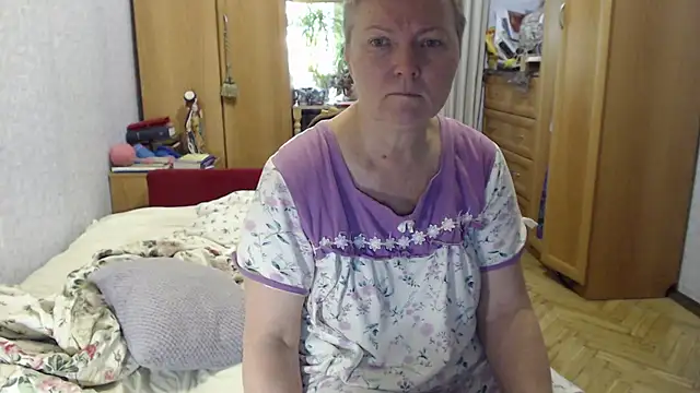 Snapshot of zarinafonliberman chatting on 10.08.25 zarinafonliberman online show from 10.08.25