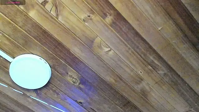 natasha logan  online show from 09.26.25