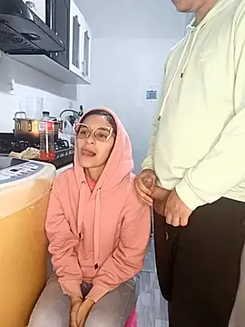 Snapshot of catire2323 chatting on 11.14.25 catire2323 online show from 11.14.25