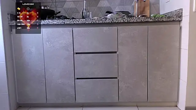 mini kunis online show from 12.22.24