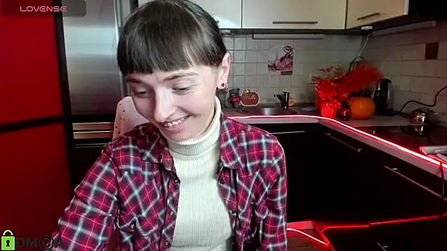 TayanaJons online show from 11.21.25