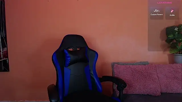 GiordanaPinoo online show from 12.19.25